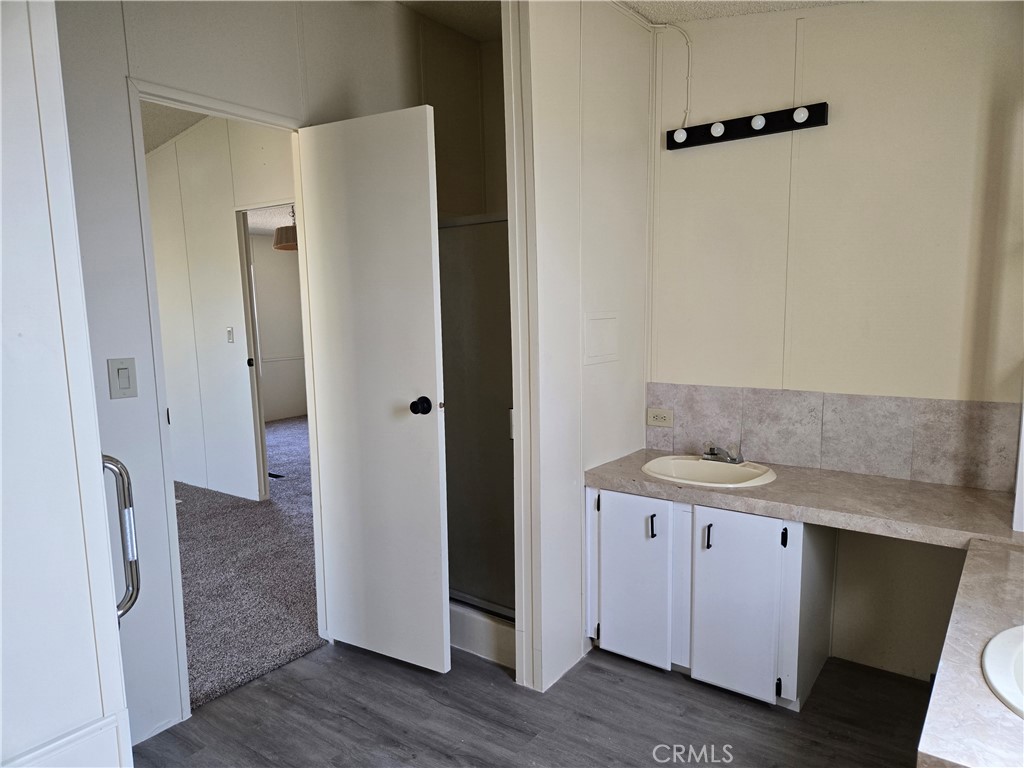 9161 Santa Fe Avenue E 14 Property Photo 18