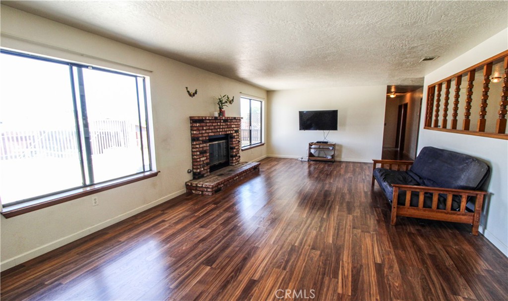 18268 Yucca Street Property Photo 12