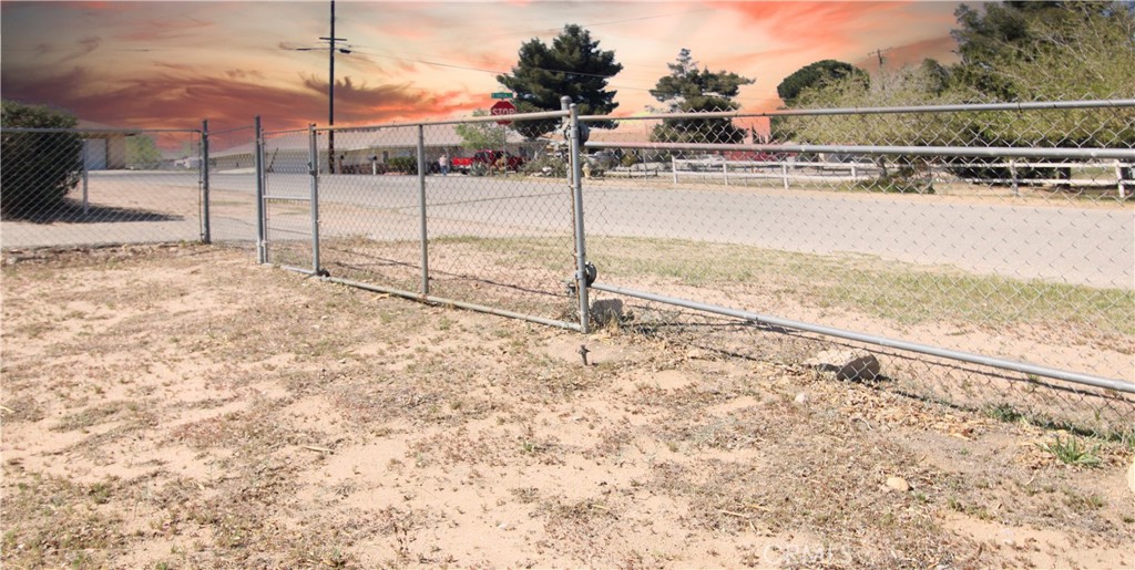 18268 Yucca Street Property Photo 28