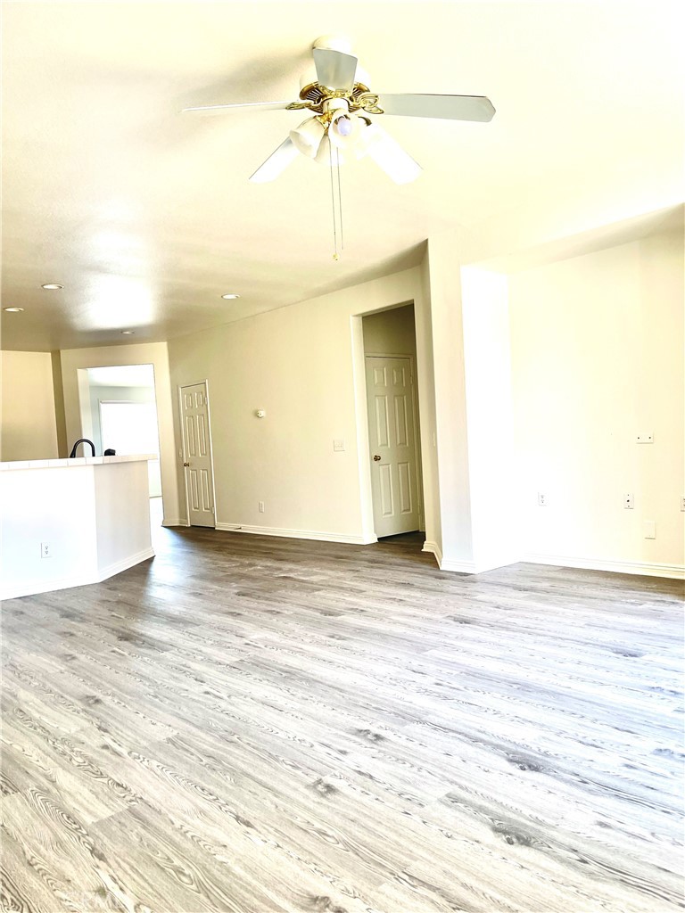 13148 Newport Street Property Photo 5