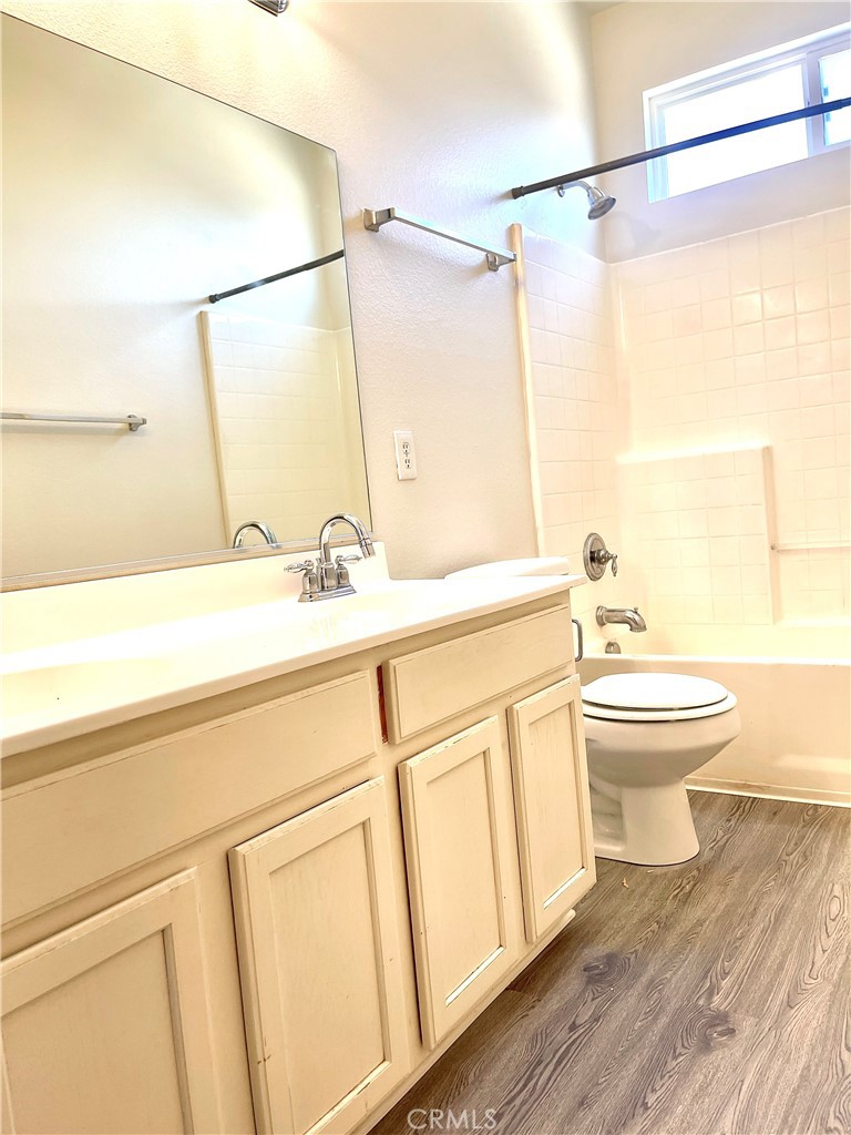 13148 Newport Street Property Photo 11
