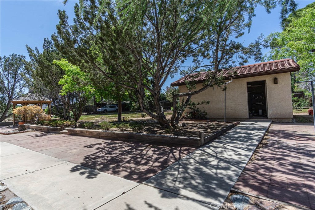 7040 Kenyon Avenue Property Photo 42