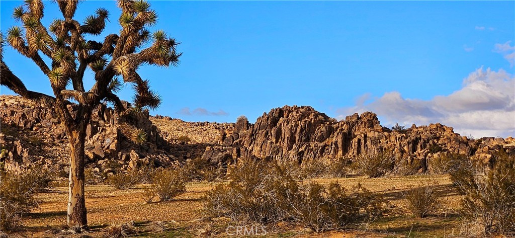 800 Adobe Mountain Rd. Property Photo