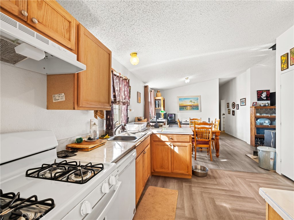 8355 Rattlesnake Road Property Photo 12