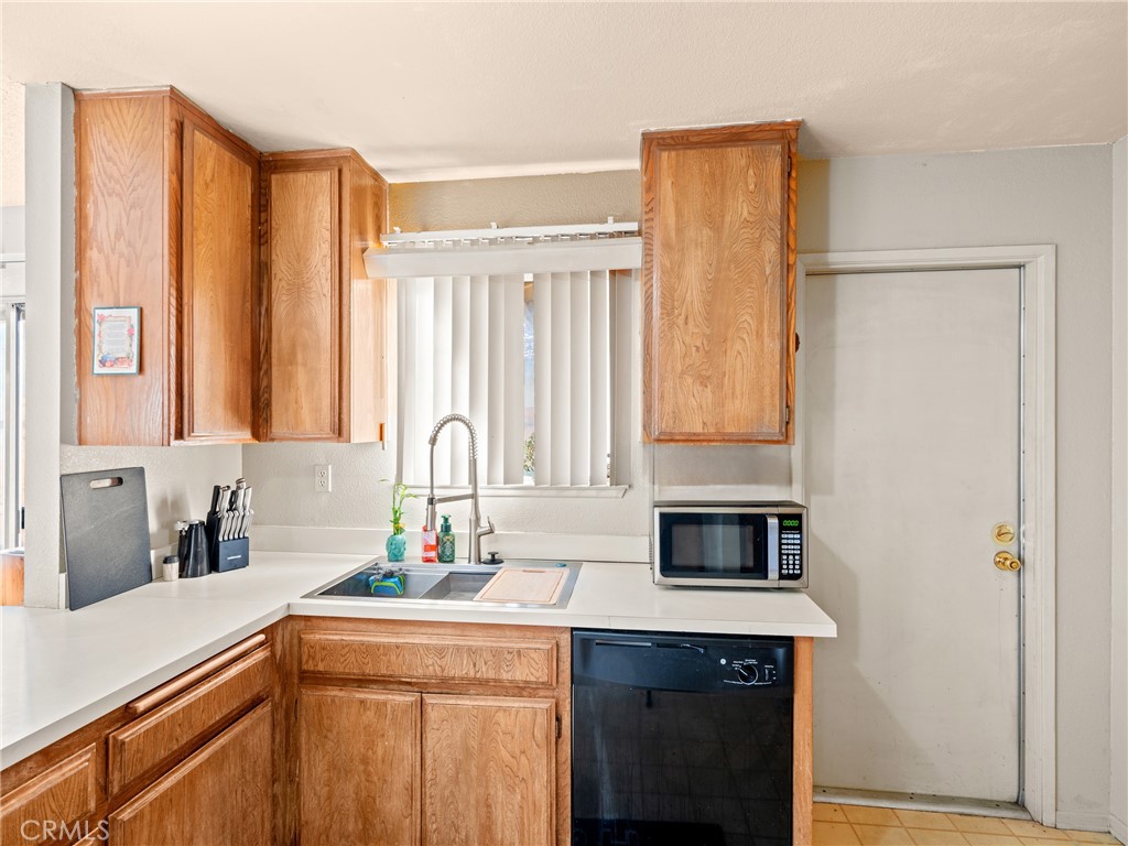 10395 Shahaptain Avenue Property Photo 21