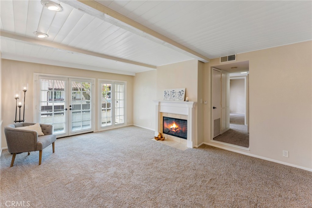 14 South Huntington Beach Real Estate Listings Main Image