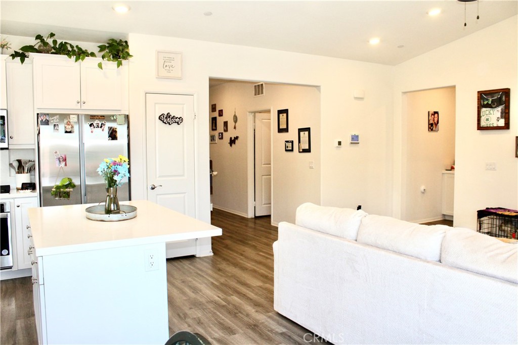 15563 San Francisco Lane Property Photo 12