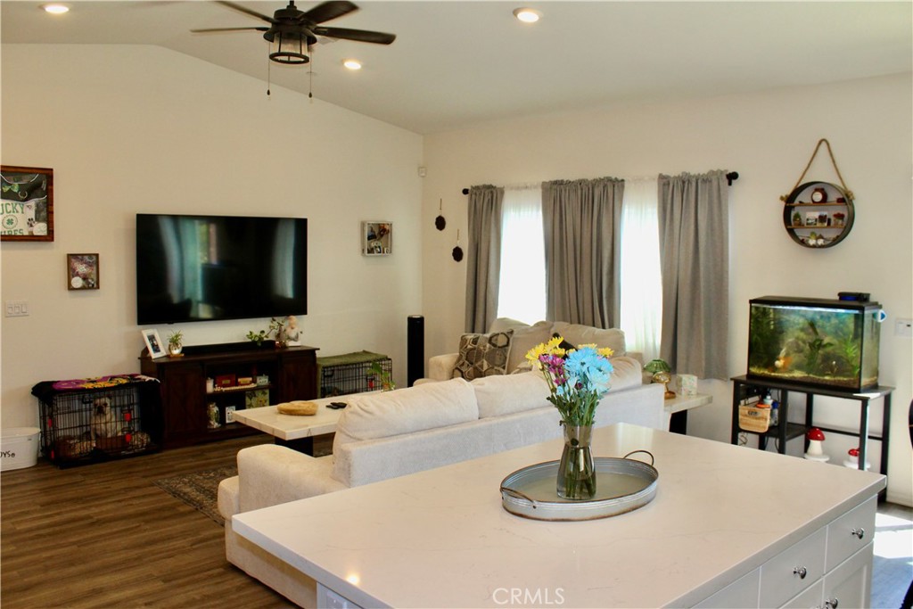 15563 San Francisco Lane Property Photo 15