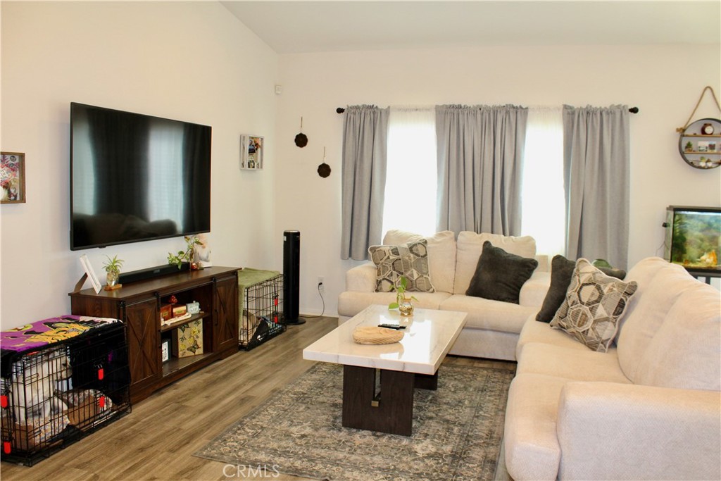 15563 San Francisco Lane Property Photo 17