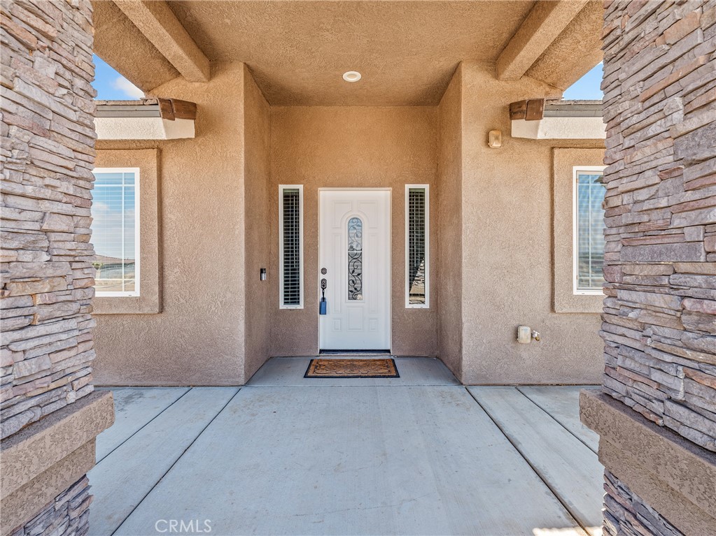 10015 Verbena Road Property Photo 4