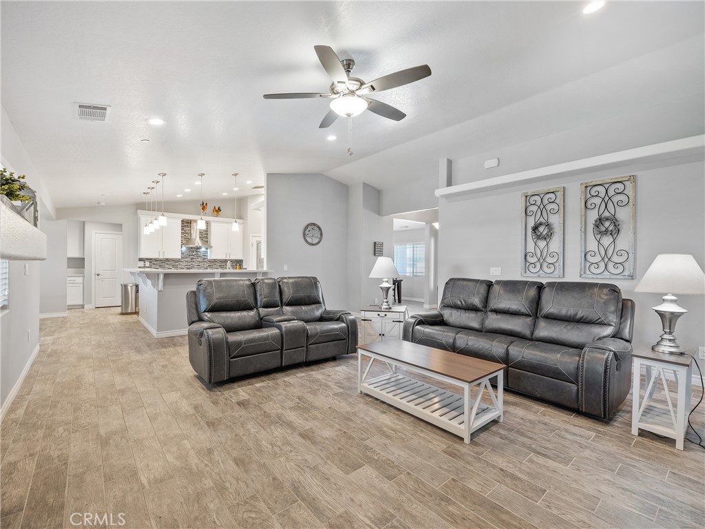 10015 Verbena Road Property Photo 12