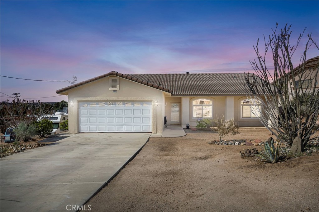 16901 Elm Street Property Photo