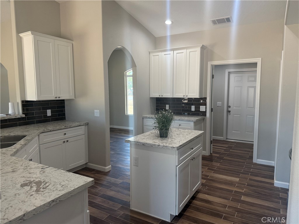 17995 Seaforth Street Property Photo 3