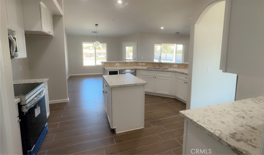 17995 Seaforth Street Property Photo 11