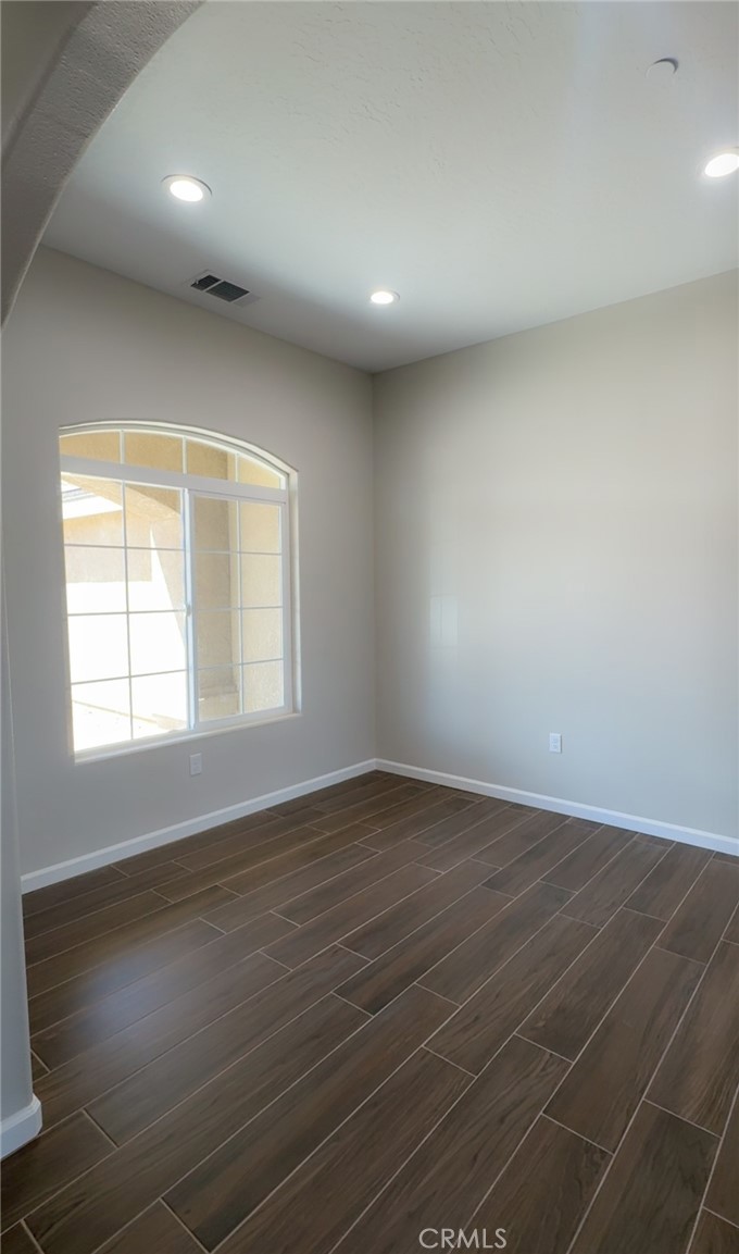 17995 Seaforth Street Property Photo 14