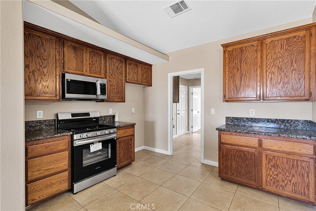 11569 Arroyo Avenue Property Photo 6