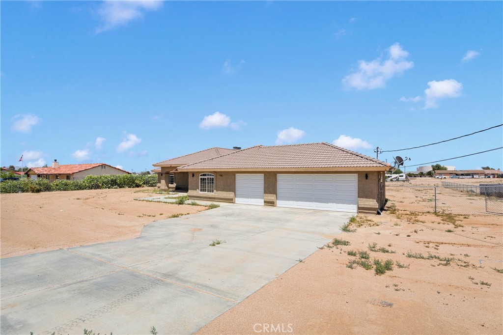 11569 Arroyo Avenue Property Photo 9