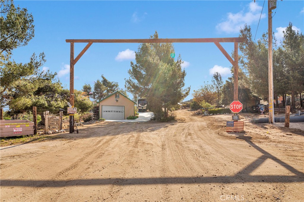 13633 Summit Valley Road Property Photo 2