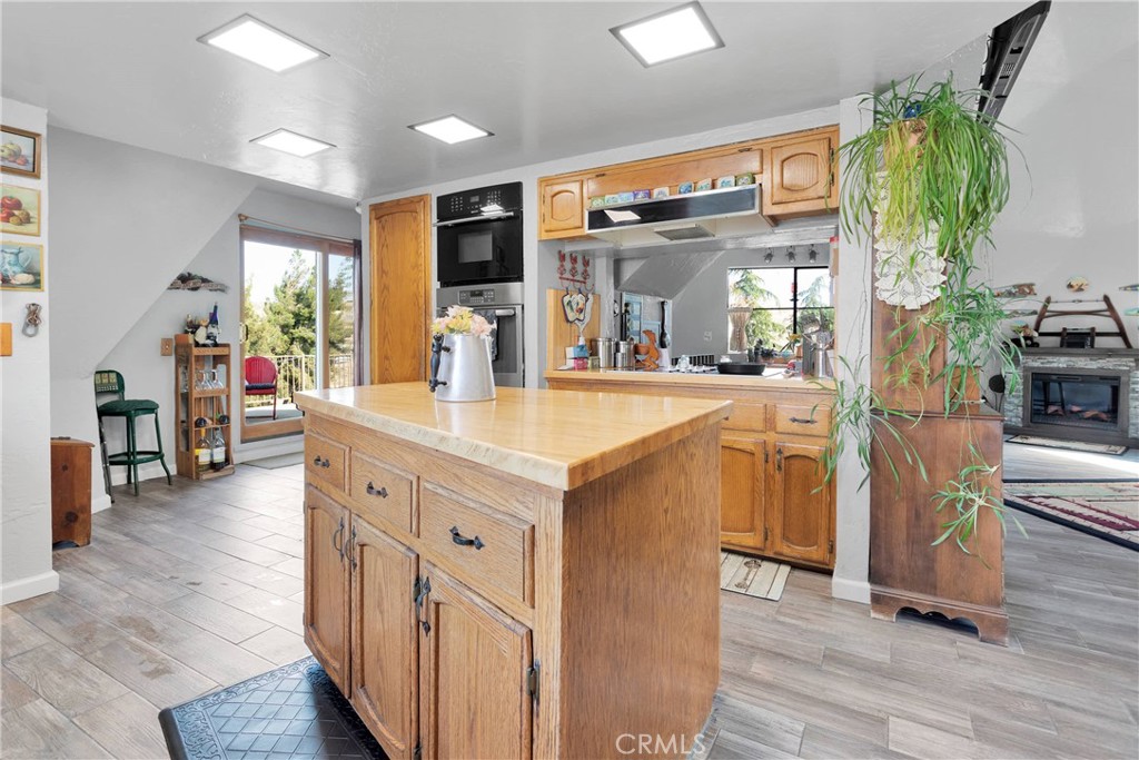 13633 Summit Valley Road Property Photo 10