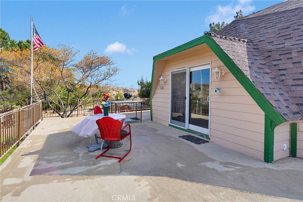 13633 Summit Valley Road Property Photo 12