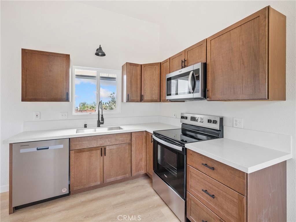 524 Smoke Tree Road Property Photo 2