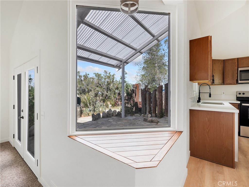 524 Smoke Tree Road Property Photo 11