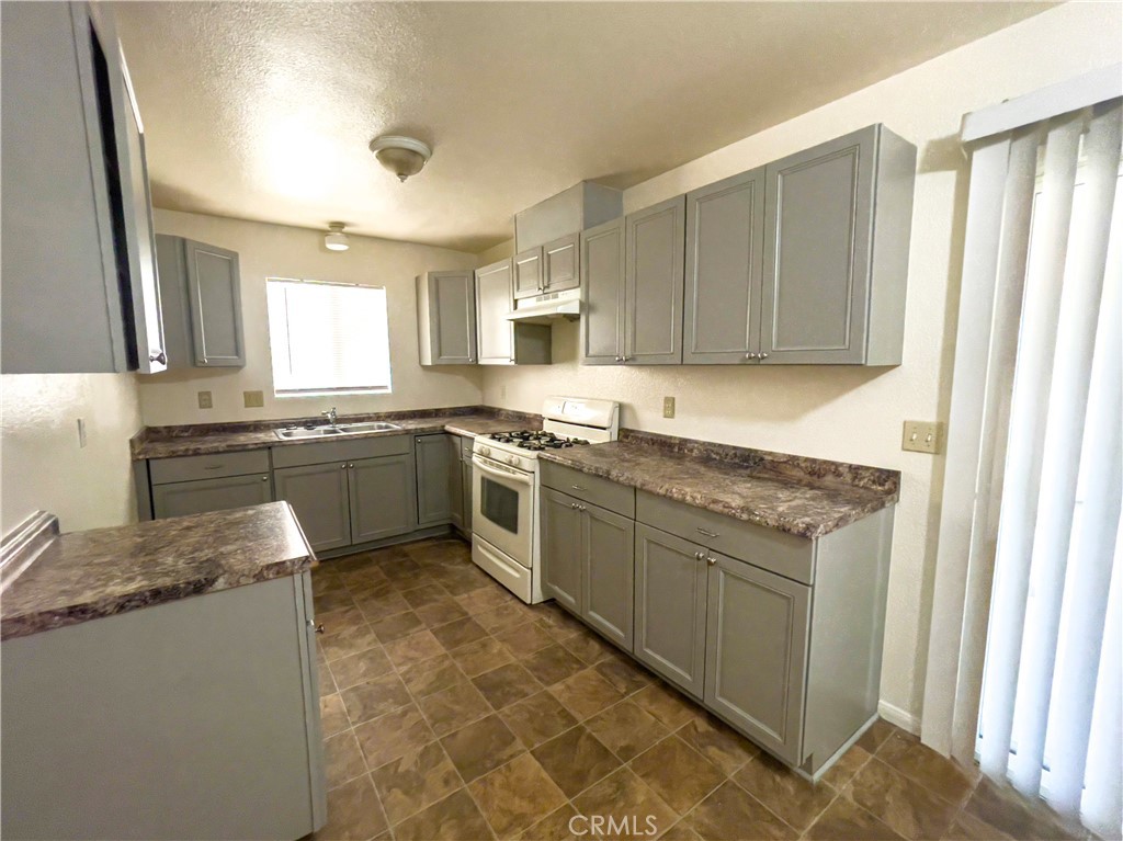 18225 Casaba Road Property Photo 3