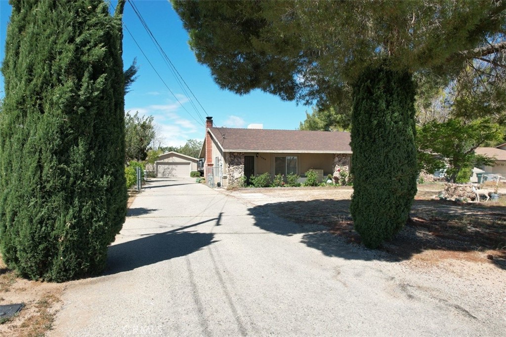 7486 Earhart Avenue Property Photo 7