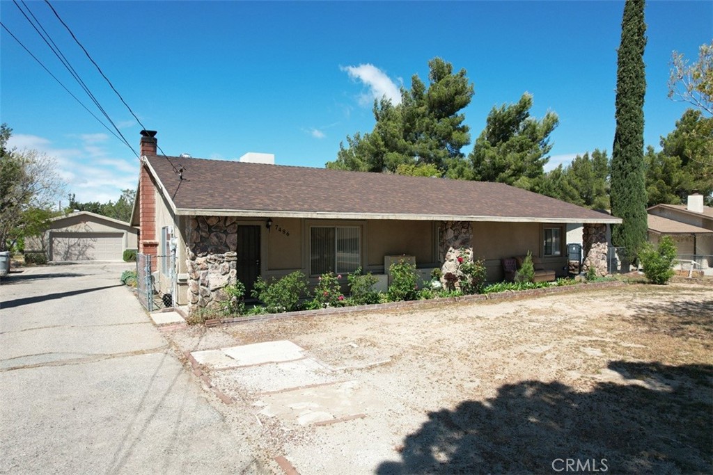 7486 Earhart Avenue Property Photo 9