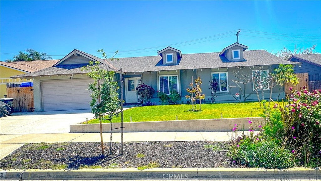 3938 E Sherwood Avenue Property Photo