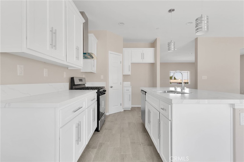 16305 Teton Street Property Photo 10