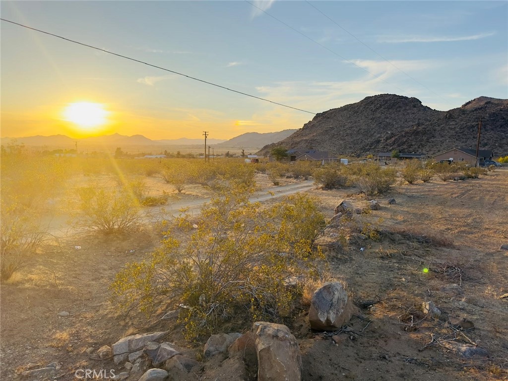 1 Old Mine Road Property Photo 5