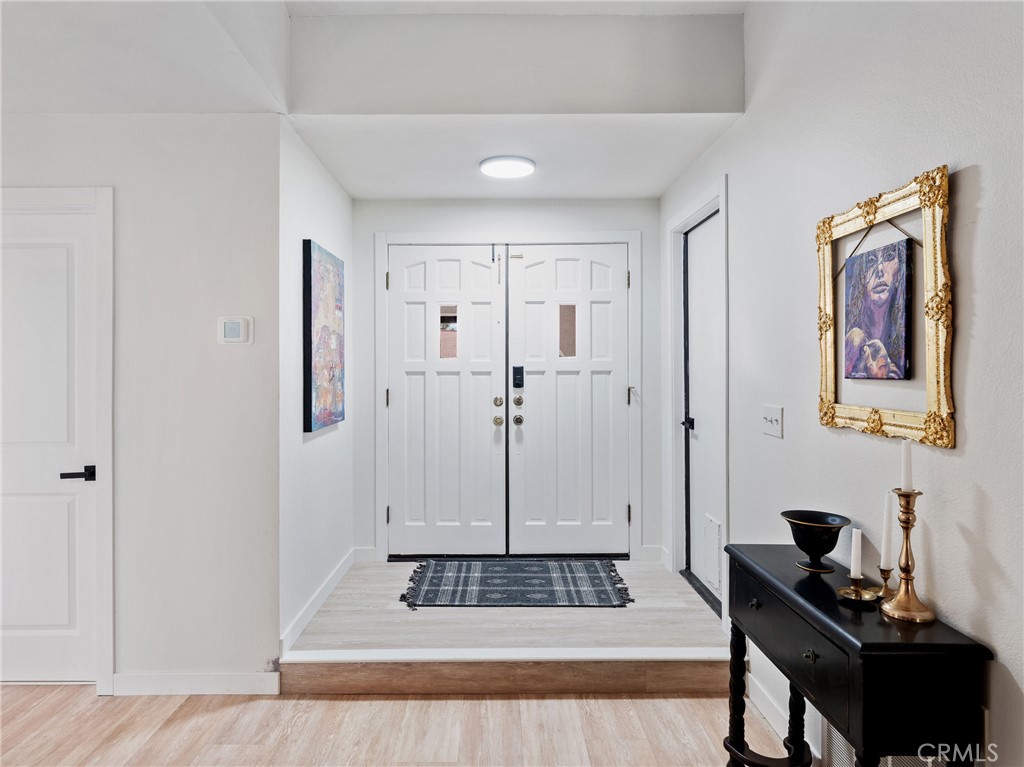 12730 Rolling Ridge Drive Property Photo 6