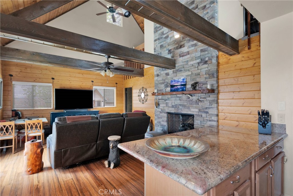 28935 Banff Drive Property Photo 5