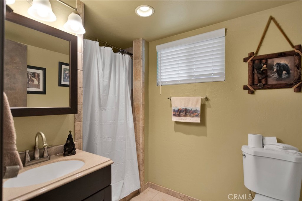 28935 Banff Drive Property Photo 13
