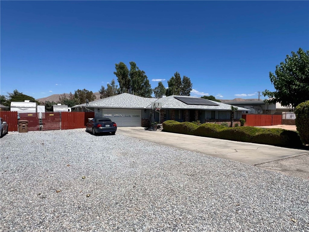7477 Corona Avenue Property Photo 4