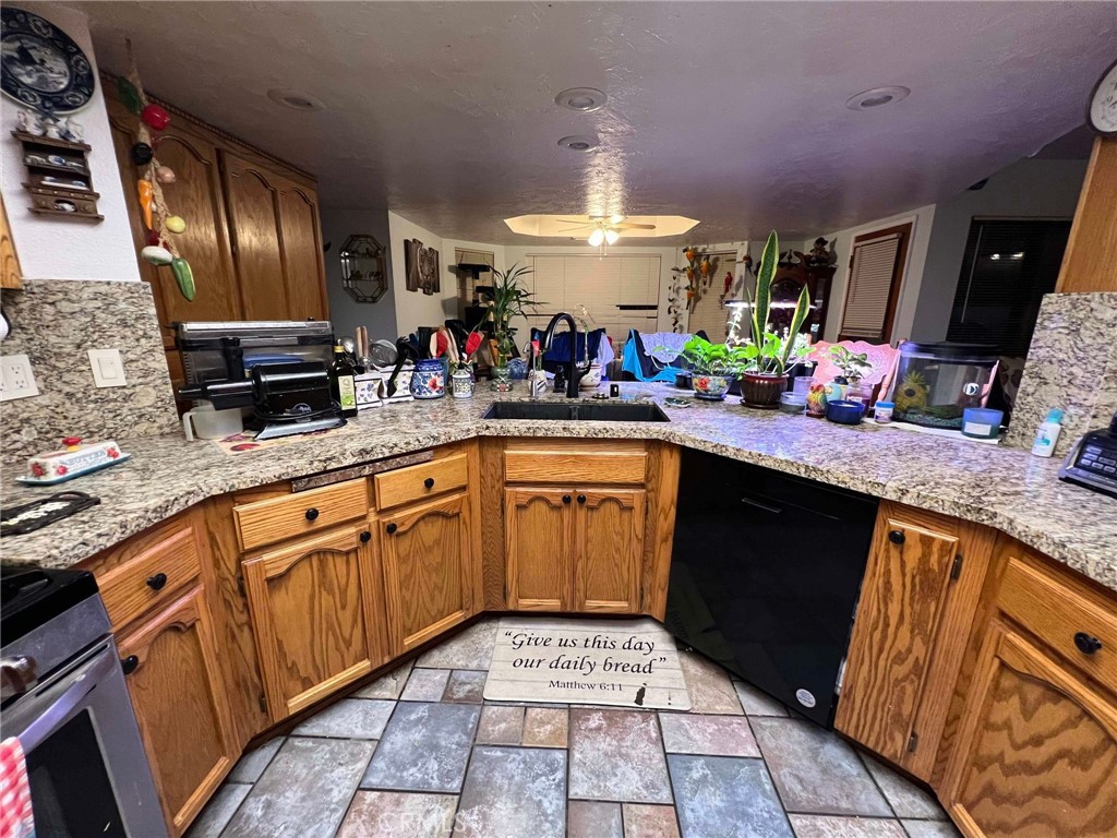 7477 Corona Avenue Property Photo 14