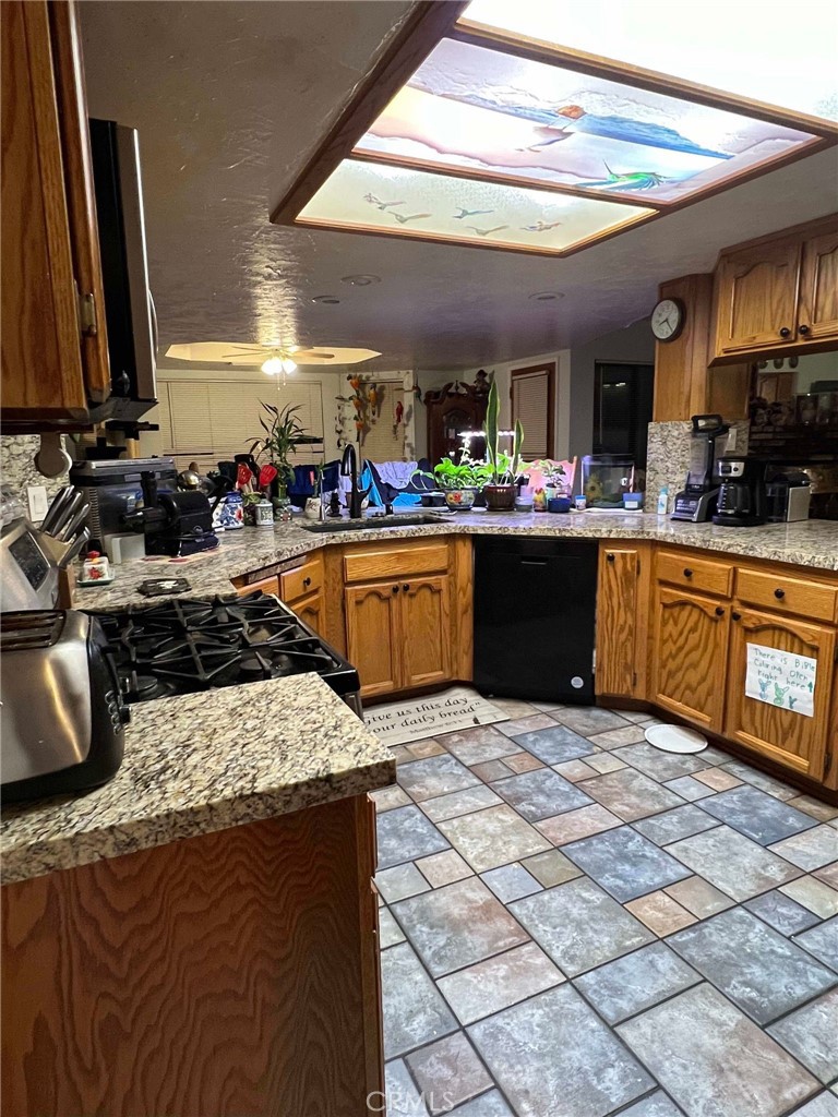 7477 Corona Avenue Property Photo 17