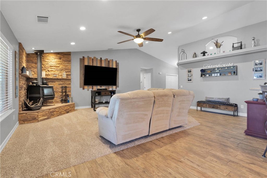 11844 Jenny Street Property Photo 12