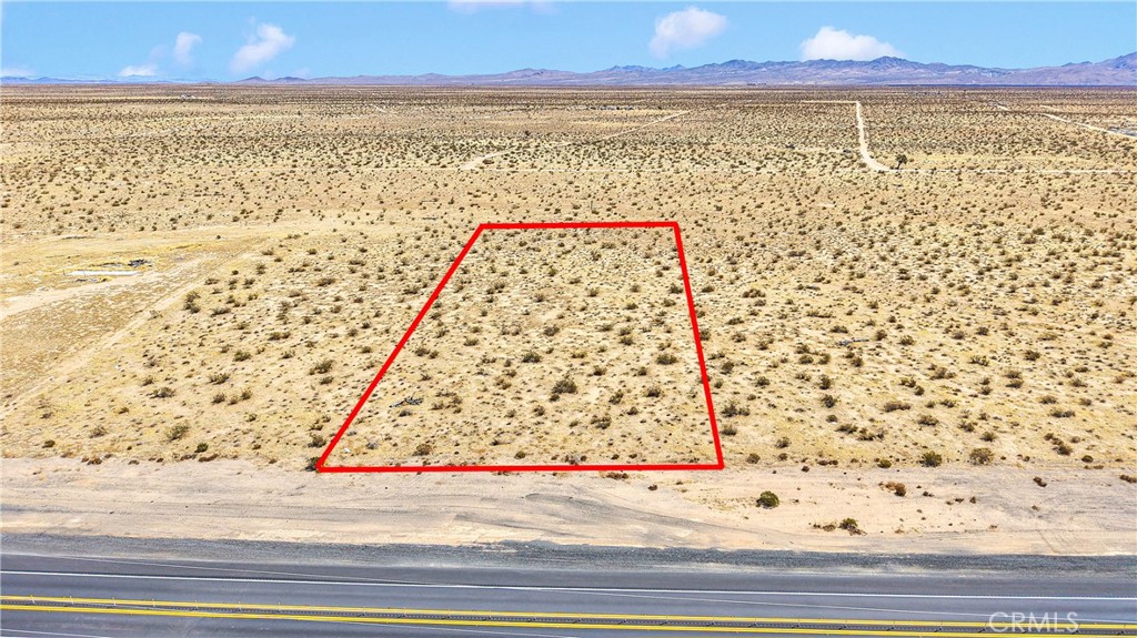 395 Hwy 395 Property Photo 3