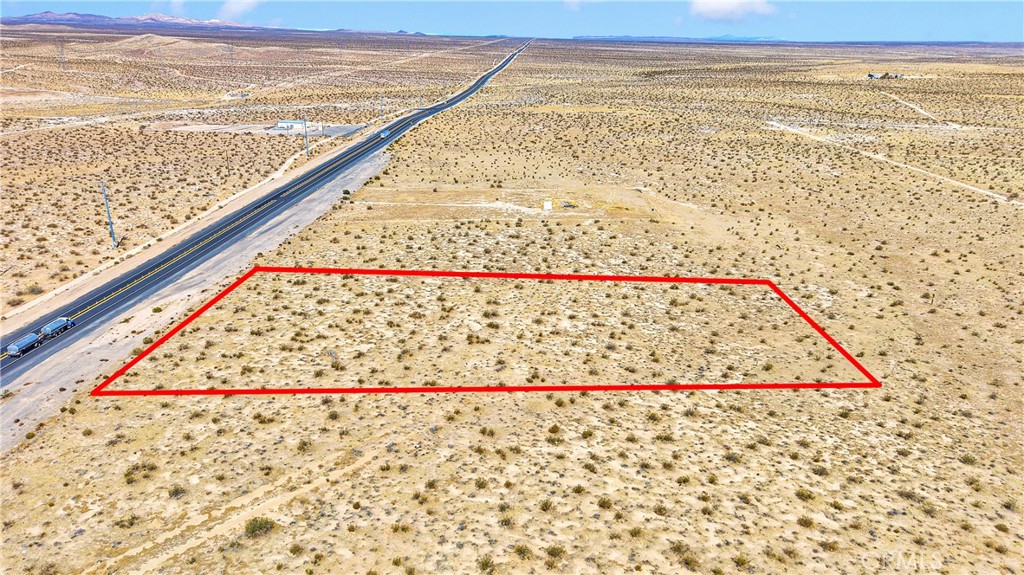 395 Hwy 395 Property Photo 5