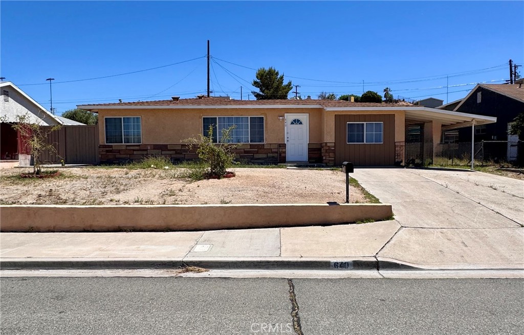 640 Flora Street Property Photo 1