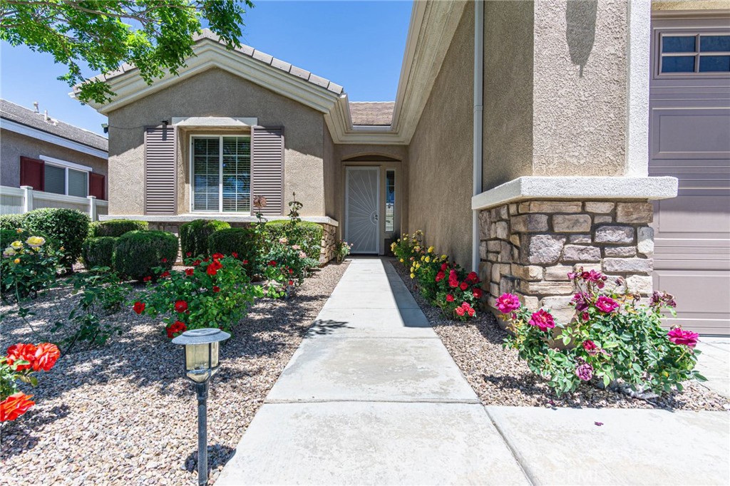 19478 Big Horn Street Property Photo