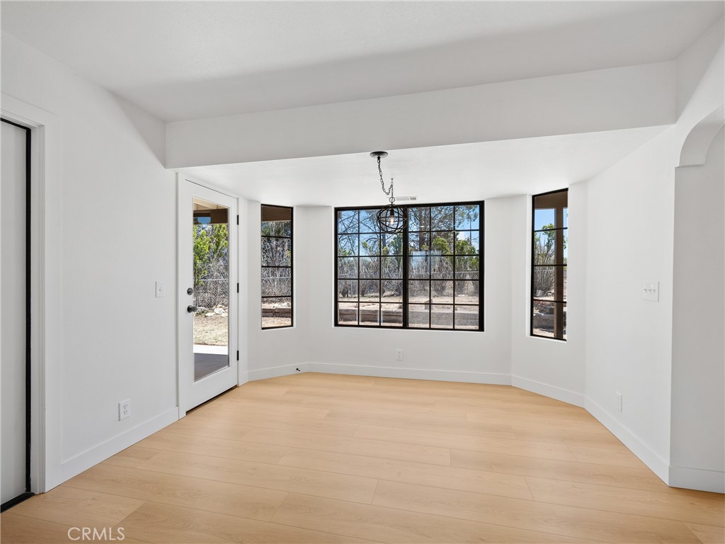 10683 El Centro Road Property Photo 7