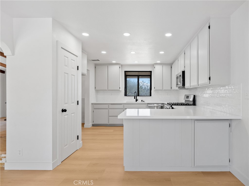 10683 El Centro Road Property Photo 8