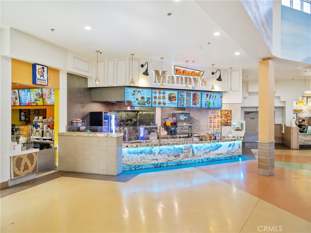 Manny's Reloaded Property Photo 6