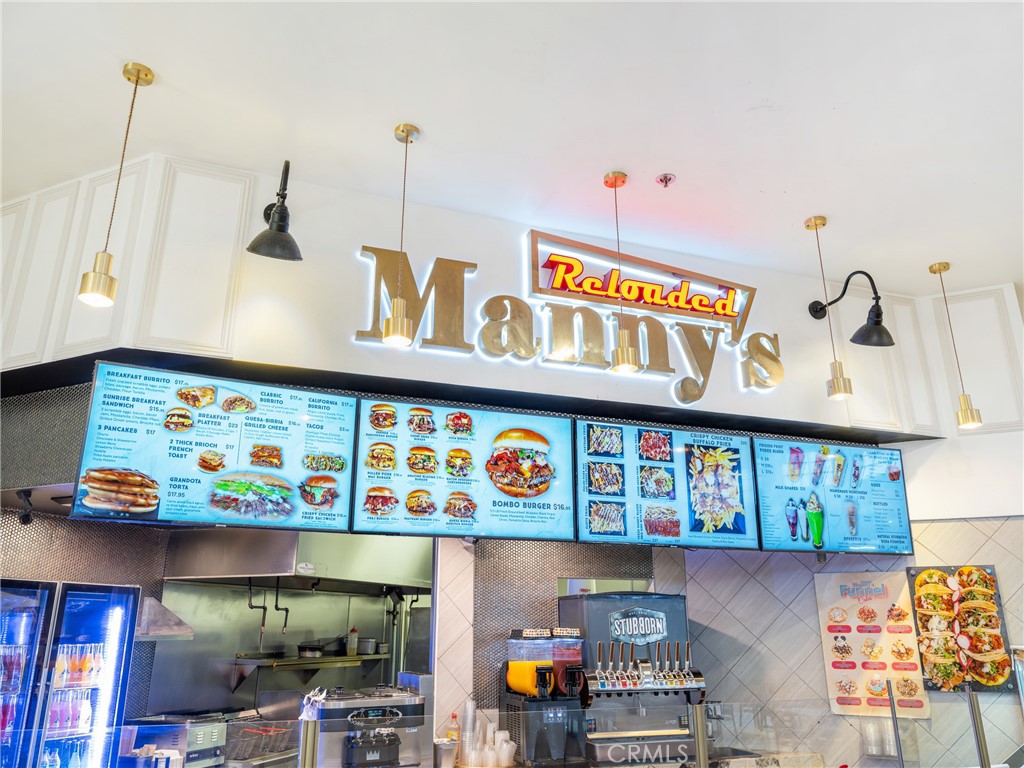 Manny's Reloaded Property Photo 8