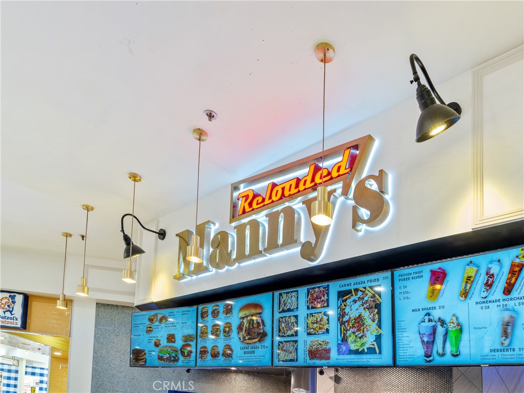 Manny's Reloaded Property Photo 9