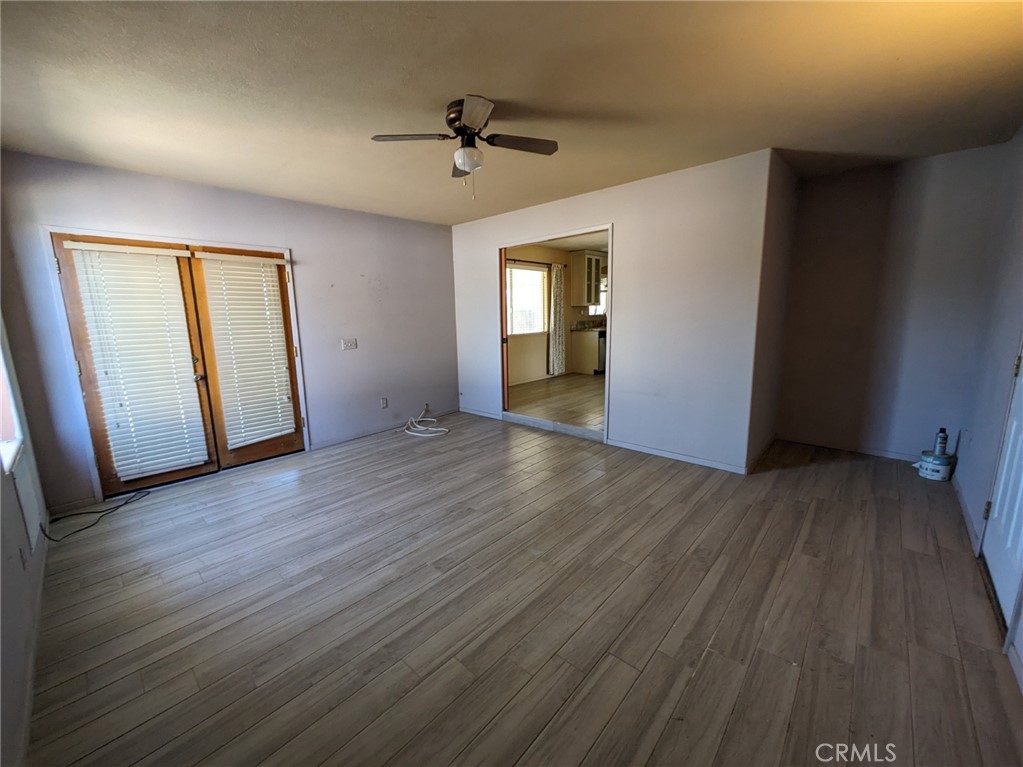 21325 Tono Road Property Photo 9