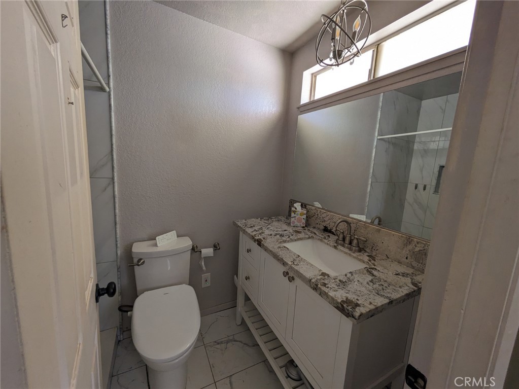 21325 Tono Road Property Photo 16